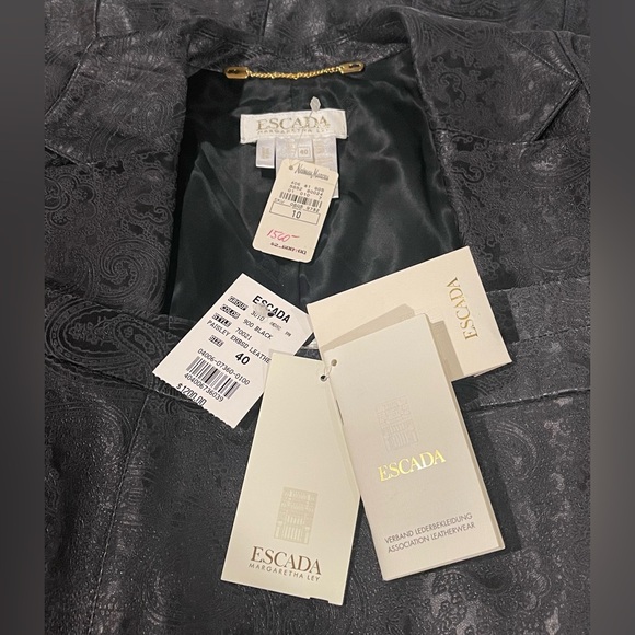 ESCADA NWT Rare Size 10/40 Paisley Embossed Lambskin Leather Two Piece Suit - Picture 14 of 17